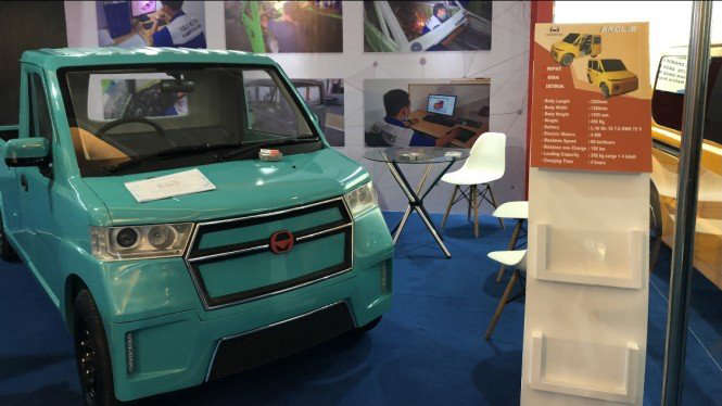 Tiga Mobil Listrik Buatan Indonesia Diperkenalkan, Harganya Mulai Rp60 Jutaan